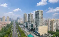 Chujian Youxuan Homestay (Zhongyuan Yunding Plaza Pangdonglai Angel City)