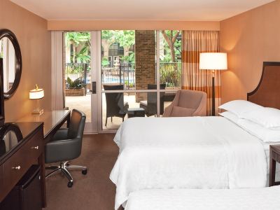 Courtland Grand Hotel, Trademark Collection by Wyndham