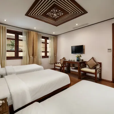 Hanoi Nostalgia Hotel & Spa Отели рядом с достопримечательностью «Старый мост Лонгбьен»