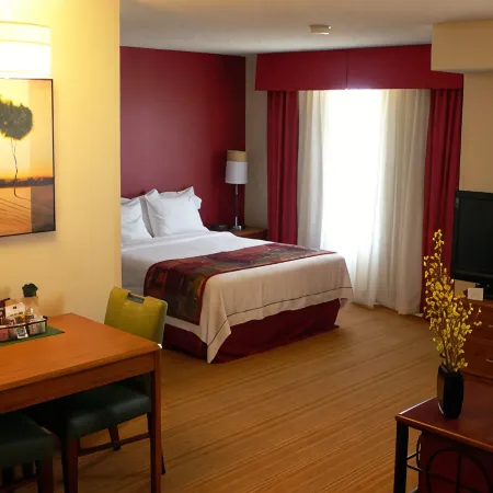 Residence Inn Colorado Springs South Отели рядом с достопримечательностью «Зоопарк Шайенн-Маунтин»