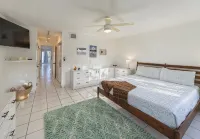 The View at Sapphire Beach- Beachfront Property at SBCW Crystal Cove - 2-نجوم