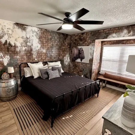 Lakefront Home+Hot Tub with all of the ingredients for a perfect family getaway!