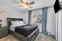Exclusive Residence in Glendale - 4-Star