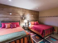 Cozy Cabin 11 at the Almo Inn near City of Rocks/Castle Rock Park in Almo, Idaho Hotels in Almo