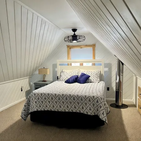 Charming ocean view cottage with WiFi, AC in beautiful Steuben