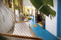 Spacious 2Br w/ Pool •  Walk to Beach & Town • Quiet Area - Villas