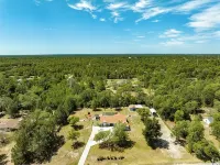 Cozy home with heated pool in Brooksville, FL