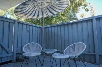 Cozy 2-bedroom condo in peaceful Rancho Mirage with WiFi, AC - Wifi
