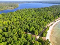 Beaver Island - The Guest House - 4-Star