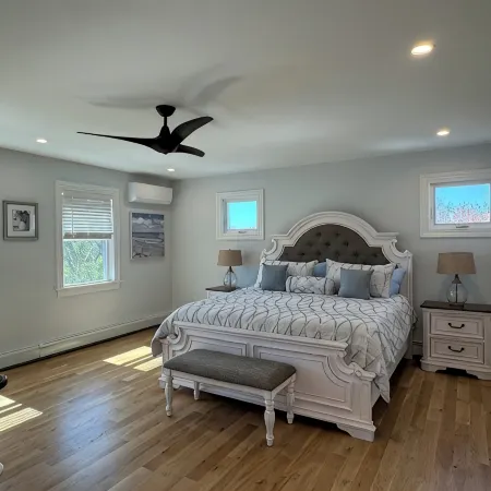 Newly renovated beach home with many amenities!