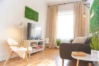 Beautiful Apt ONE STOP from Manhattan