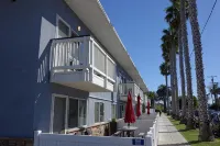 Premium Coastal Getaway: A Seaside Retreat Unit G - Condos
