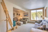 Mtn View Beauty- Walk to Slopes & Lake Lavinski- Top Rated Condo-Sleeps 5-Cheap