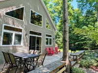 Tranquil Woodsy Getaway in Leelanau Peninsula - Golf, Wineries, Hiking, Beaches! - Hytter