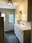 Mid-century Modern Apartment Tucked In The Montrose - Condos