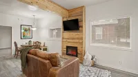 Cozy retreat near Sandpoint, Idaho. Close to Downtown, the lake and skiing. - Wifi