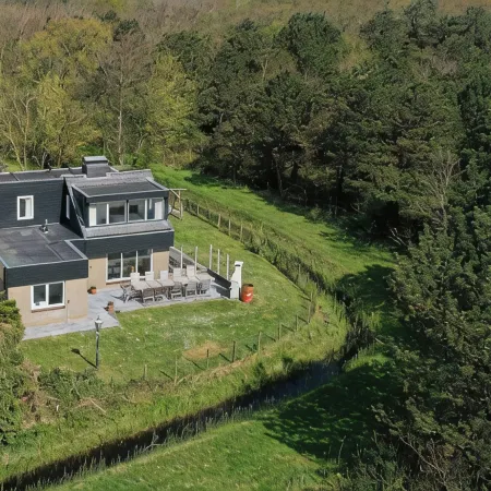 Child Friendly, 5 bedrooms, 2 bathrooms, 3 Toillets, Sauna, large garden
