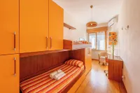 New Luxury & Quiet 2BR Apt with Terrace and Views - balcony