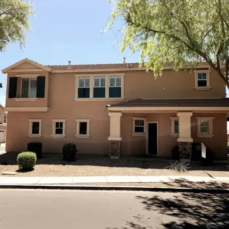 Gorgeous Gilbert Getaway / 3 Bedroom 2+ Bath Home / 2 car garage / Sleeps 10