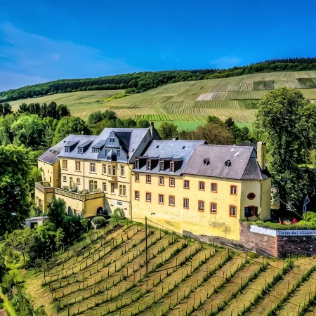 Klosterhof Siebenborn - Wohnen Sie auf Einem Historischen Weingut