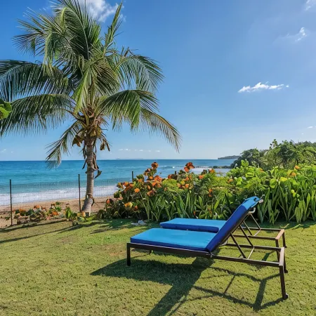 Beachfront Luxury Villa: 3BR, 3.5BA,Gazebo,Pool, Secluded Beach, Gated Community