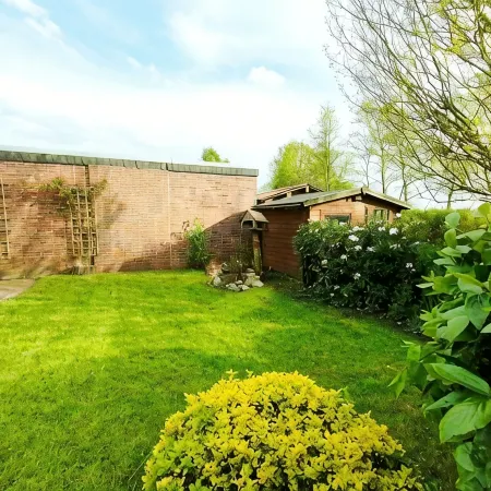 Haus Meereswind Esens, 3 Bedrooms, Conservatory with Fireplace
