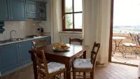 Romantic gallery in a breathtaking panoramic location - Apartments