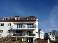TOP HOLIDAY APARTMENT 65 SQM WITH 2 BEDROOMS, WLAN, balcony - Homestays