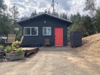 Private Cabin with Views on 16 Acre Estate