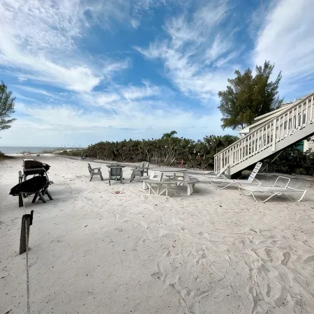 Endless Summer with Beach Access - # D