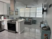 Beach Block Apartment w/ Balcony - 4-Star
