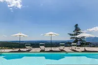 Tenuta Guinigi Antico Borgo di Matraia - Exclusive Holidays Apartments & Pool - Pools