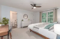 Spacious 4Br Gameroom, Fire Pit, Large Deck, Stocked Kitchen, Workstations - バルコニー