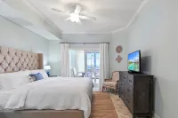 The Oasis -Phoenix West ll Fabulous Condo Rental  with Same Level Parking - ジャグジー