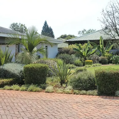 Sarum Lodge Hotels near Robert Gabriel Mugabe International Airport