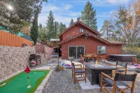 Spacious, Modern Mountain Cabin with Hot Tub - Hytter