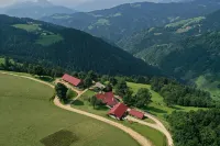 Farmstay&Glamping Visočnik - parking