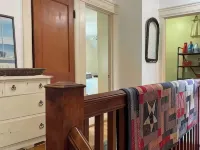 CHARMING LARGE 3 Bedroom Entire Home فنادق في ووستر
