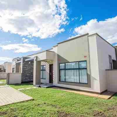 Longhorn Ibex Apartments Hotel Exterior