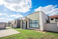 Longhorn Ibex Apartments Hotels in 
