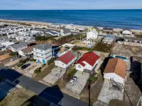 Ocean Views -Dog Friendly- 3rd Row From The Beach