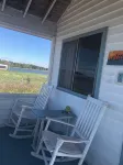 Oceanfront Sunset Cottage with Kayaks - Wifi