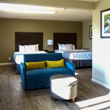 Rodeway Inn & Suites