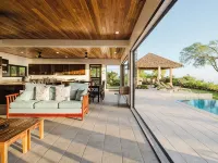 Casa Montaña - Majestic Ocean Views at Dominical Hills Hotels in Savegre