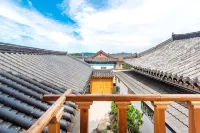 Gyeongju Nuribom Hanok Stay - 2-Star