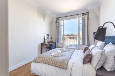 GuestReady - Designer Apartment Eiffel Tower View Hotels in Paris
