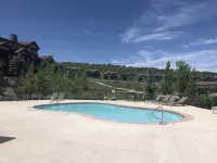 Luxury Condo Park City- Private Hot Tub, Near Ski Resorts, bike trails, & golf.