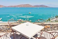 Royal Marmin Bay Boutique & Art Hotel - Bjergudsigt