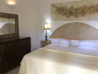 Only 3 mins walk to Beach and Beach Club - balcony