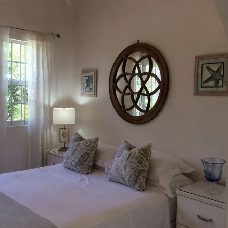 Only 3 mins walk to Beach and Beach Club